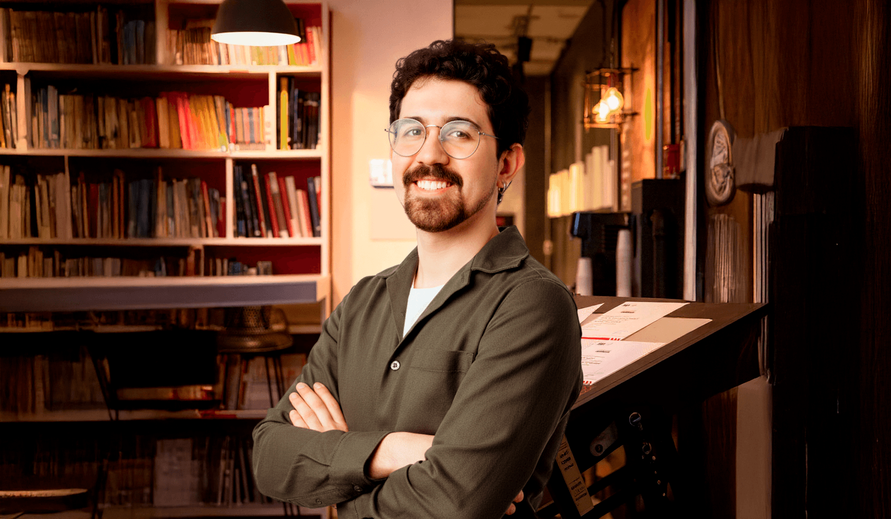 Imagem de thumbnail do professor Vinícius Andreis