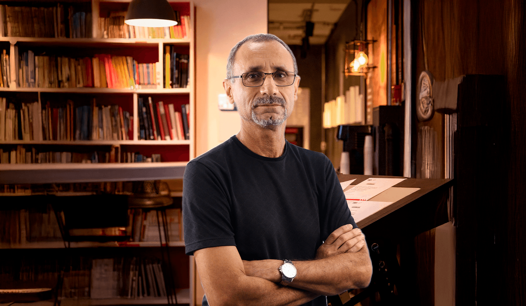 Imagem de thumbnail do professor Elias Zeminoi
